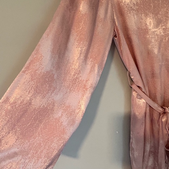 River Island Pink Shimmer Mini Dress - Picture 4 of 6